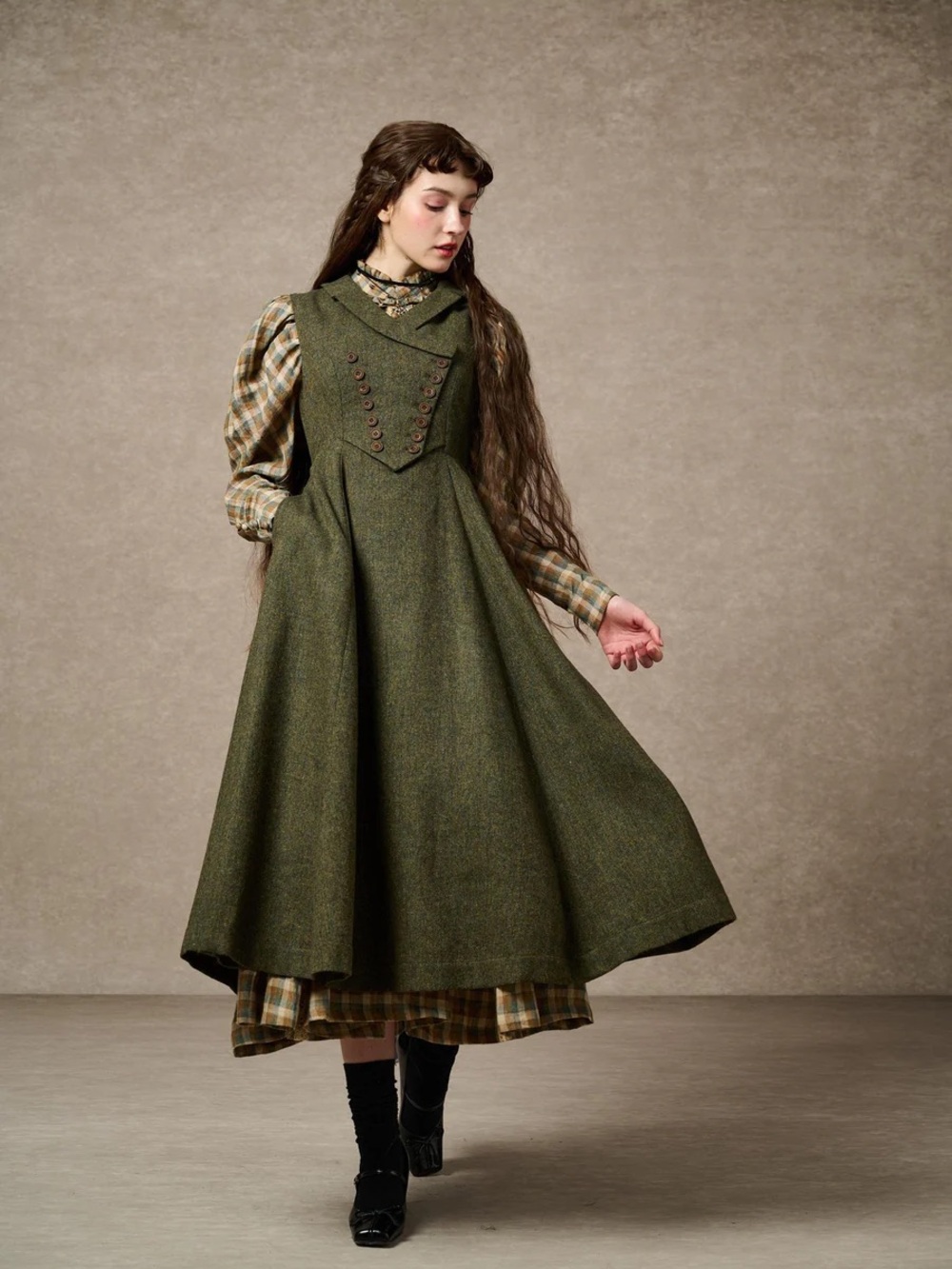 Linennaive Helen 17 Green Wool Dress